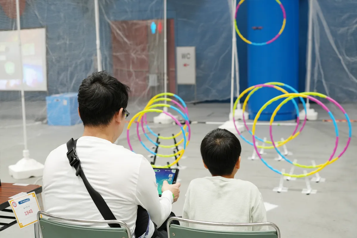 グループ会社：NS・コンピュータサービスによるドローン体験